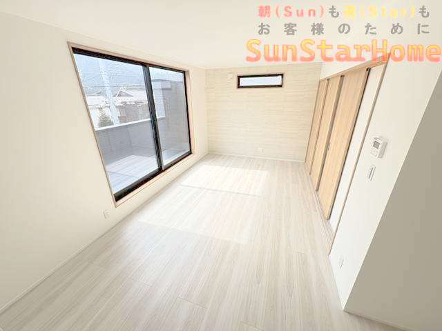 【サンスターホーム】あきる野市小中野　新築未入居住宅の居間・リビング