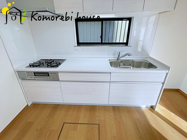 さいたま市見沼区御蔵　中古一戸建てのキッチン|使いやすいキッチンです