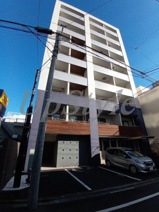 ラグジュアリーアパートメント三ノ輪の画像