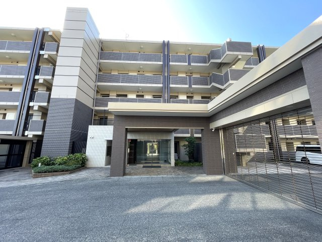 地に足の着いた生活もワルクナイ！１階の概念変わる【レーベン横濱テラス】リフォーム