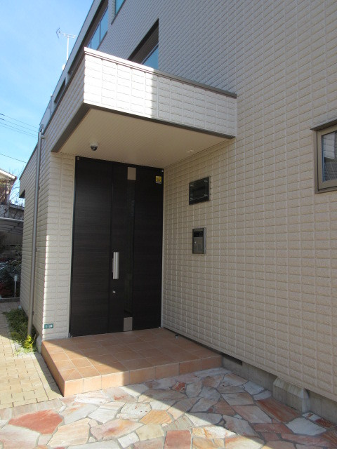 ルミエール東岸町Ｂのエントランス