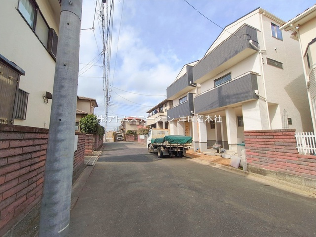 【前面道路含む現地写真】 | アトムセレクト夏見２丁目４２４番　A号棟