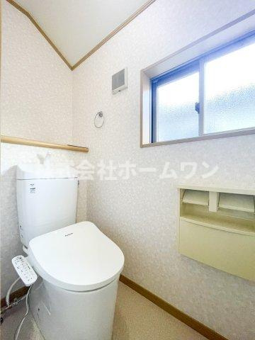 青梅市梅郷6丁目　中古戸建のトイレ