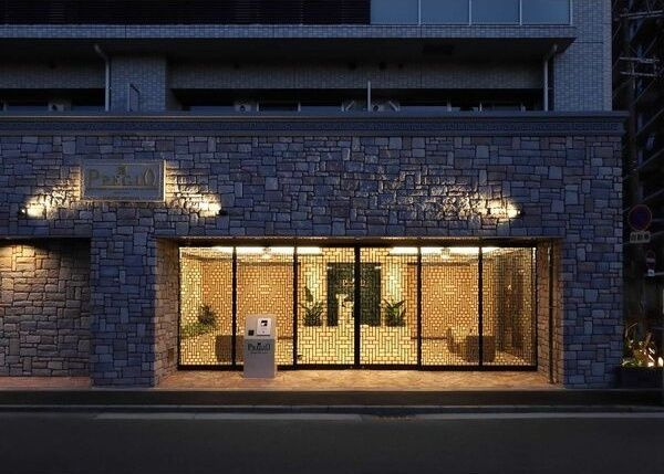 プレジオ弁天町ASIANのエントランス