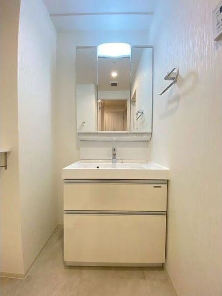 プレジオ弁天町ASIANの洗面所