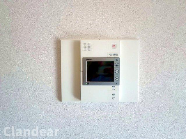 新松戸ガーデニアの防犯設備|ドキドキの新生活も、安心してスタート。ぴったりの住まいを見つけませんか？クランディアが一緒に住まい選びをサポートします‼　まずは、お気軽にお問合せください　＃クランディア