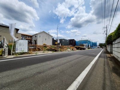 【前面道路含む現地写真】 | 立川市幸町5丁目　新築戸建　【全14棟】