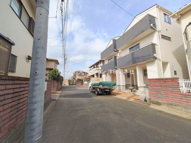 【前面道路含む現地写真】 | アトムセレクト夏見２丁目４２４番　B号棟