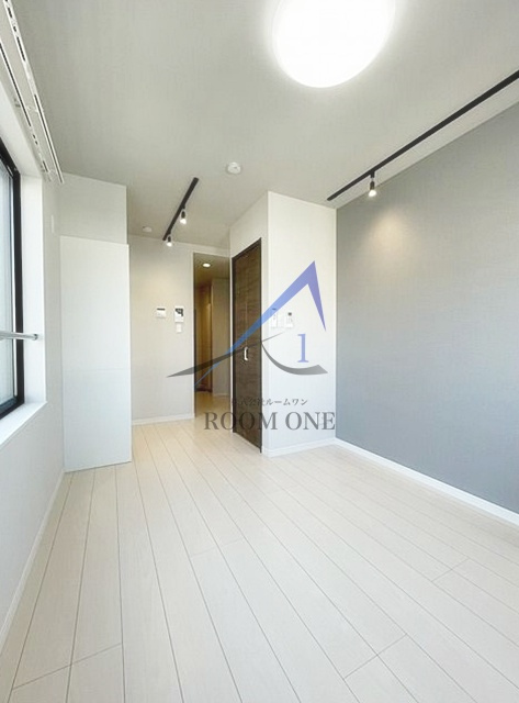 Ｌｅ　Ｐａｒａｄｉｓｅ　中原の居間・リビング|洋室のお部屋です。