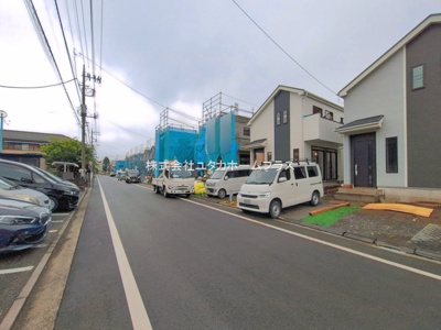 【前面道路含む現地写真】 | 立川市幸町5丁目　新築戸建【全14棟】