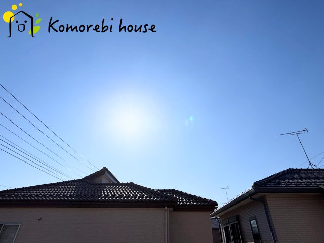 伊奈町西小針一丁目　中古一戸建てのその他|バルコニーからの展望は青い空がきれいです