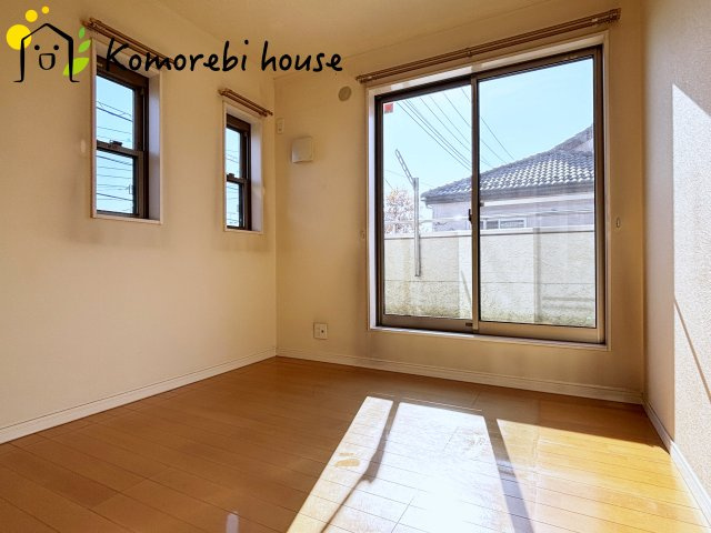 伊奈町西小針一丁目　中古一戸建ての子供部屋|南西側におおきな窓があり採光バッチリです