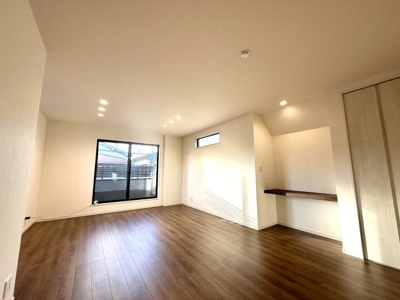 【居間・リビング】 | 【ご内覧頂けます】練馬区田柄3丁目　新築戸建　8990万円