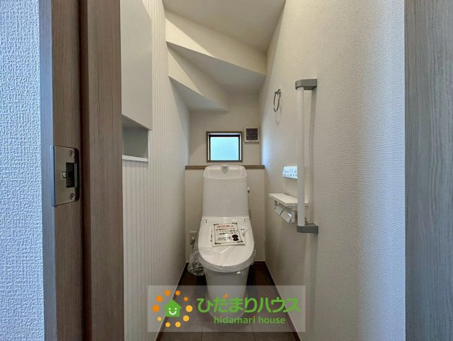 ワイウッドコート幸手市中第1期　新築一戸建て　01　のトイレ