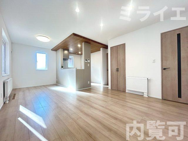 【新築戸建】札幌市南区川沿11条1丁目2棟の居間・リビング