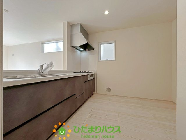 久喜栗原第2　新築一戸建て　07　リーブルガーデンのキッチン|カッコいいキッチン！！
