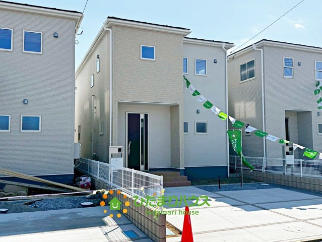 久喜栗原第2　新築一戸建て　07　リーブルガーデンの外観|シンプルイズベストです！