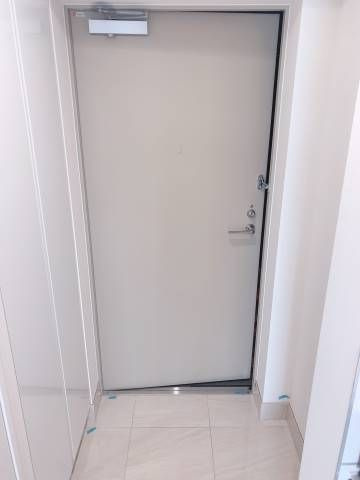 リヴシティ向島参番館の玄関