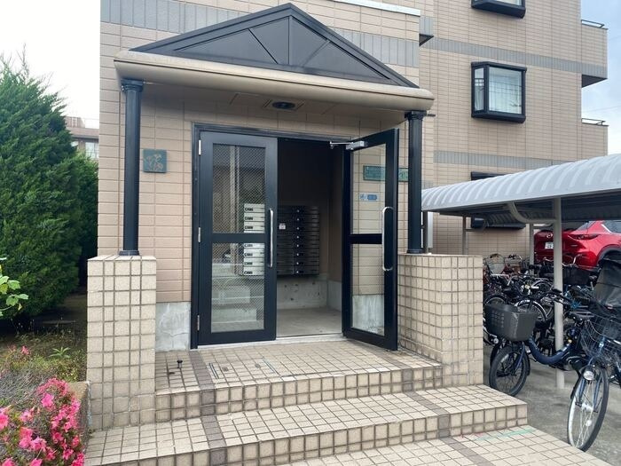 エーデルワイスのエントランス