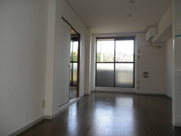 エーデルワイスの居間・リビング