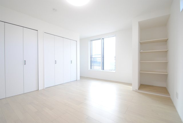 東御市和　中古住宅の洋室