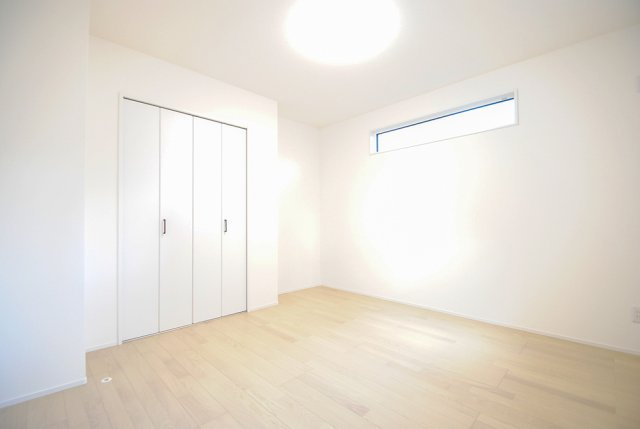 東御市和　中古住宅の洋室
