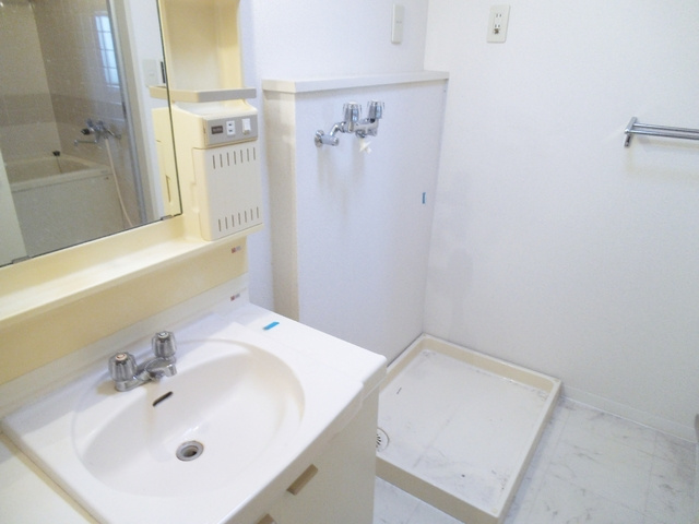 ネオ・プロミネンスの洗面所|独立洗面台もあります♪