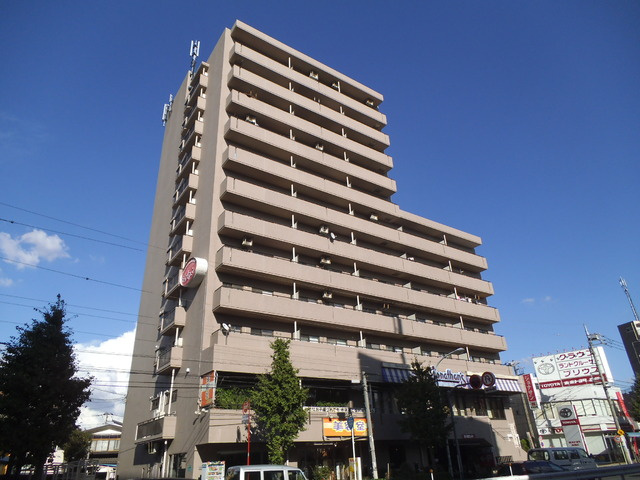 ネオ・プロミネンスの外観|外観タイル張りの大きなマンション！