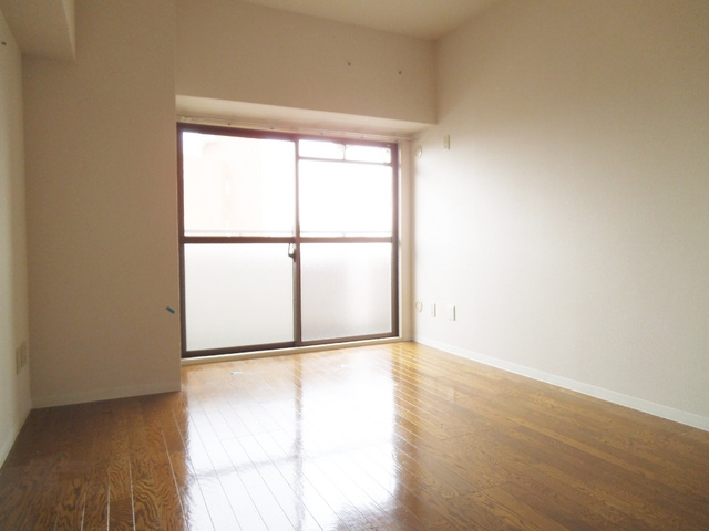 ネオ・プロミネンスの寝室|7帖の洋室です☆