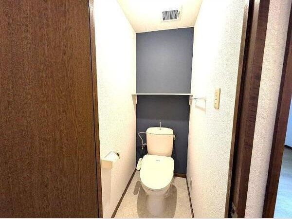 アン・プルールのトイレ