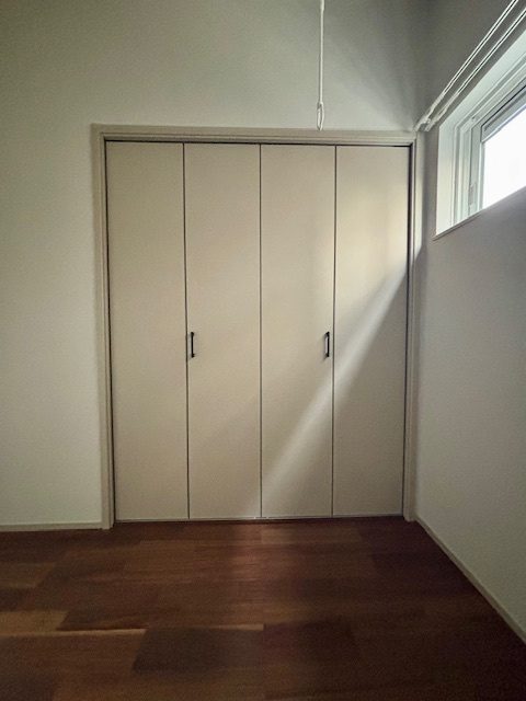 小郡市小板井　1号地の収納|天井までの大容量クローゼット、いつでもスッキリとしたお部屋で生活できます♪