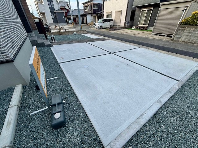 小郡市小板井　1号地の駐車場|駐車場も並列でお車の出し入れ楽々ですね♪