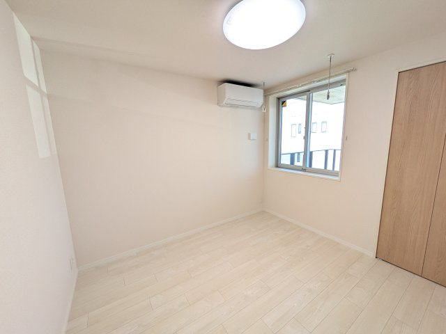 D-residence稲城の洋室
