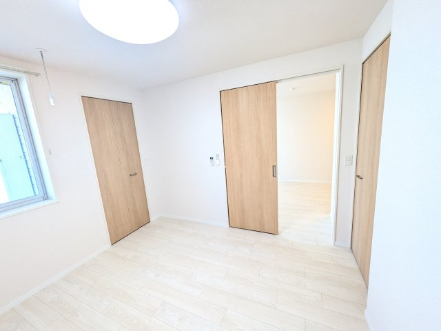 D-residence稲城の洋室