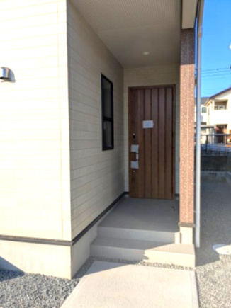 ブルーミングガーデン　箕郷町上芝の前面道路含む現地写真