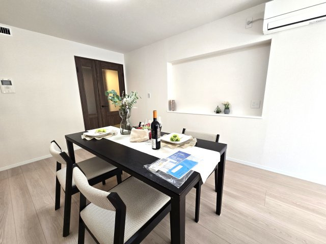 ルッシュ西公園の居間・リビング