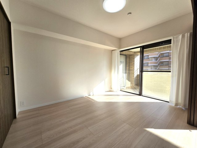 ルッシュ西公園の洋室