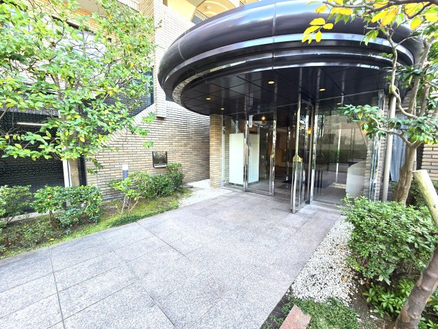 ルッシュ西公園のエントランス