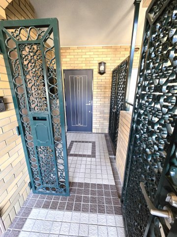 ルッシュ西公園の玄関