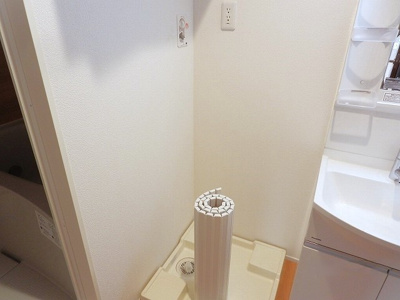 【洗面所】 | エコーハイツⅠ | スペースが確保できる洗面所です