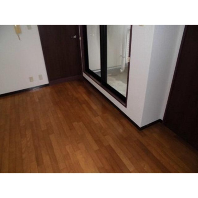 【居間・リビング】 | サンライズビル | ゆったりとしたリビングです