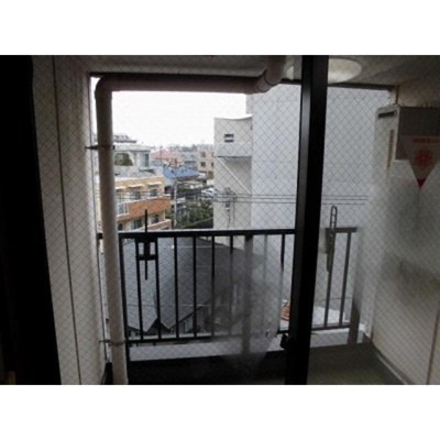 【居間・リビング】 | サンライズビル | ゆったり過ごせるリビングです