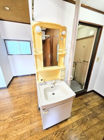 浜町マンションの独立洗面台|他号室の写真の為異なる場合は、現況優先とします。