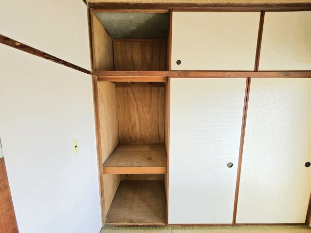 浜町マンションの収納|他号室の写真の為異なる場合は、現況優先とします。