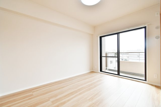 サンライフ東浦和の洋室|洋室①6.0帖：