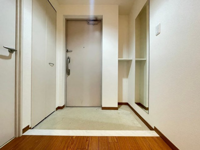 【玄関】 | ドルフコートK