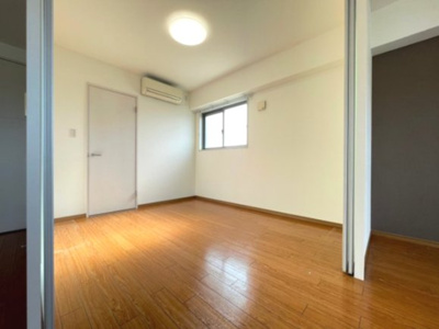 【洋室】 | ドルフコートK