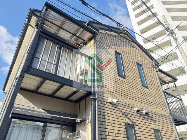 メゾンラプーペ