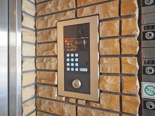 ナニワランド上本町のセキュリティ