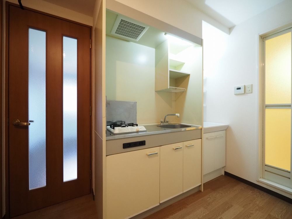 ナニワランド上本町のキッチン